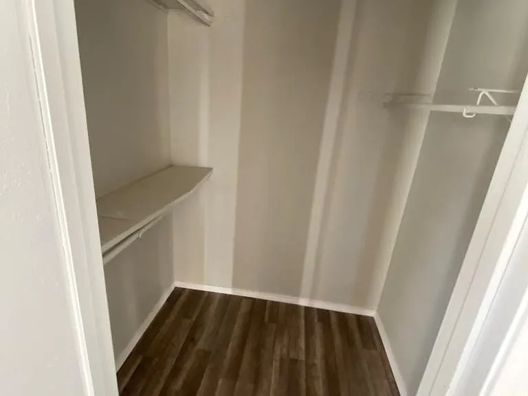 125 Yorkshire Dr — Photo 7