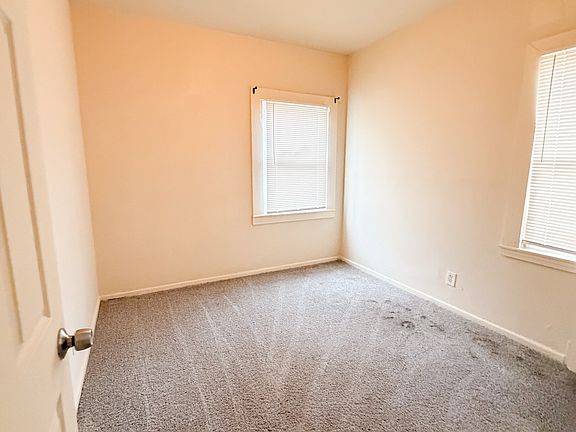 4th image of 19457 Evergreen Rd