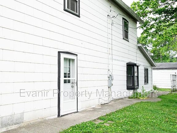4th image of 126 N Walnut St