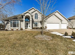 3221 Falcon Pt, Springfield, IL 62711