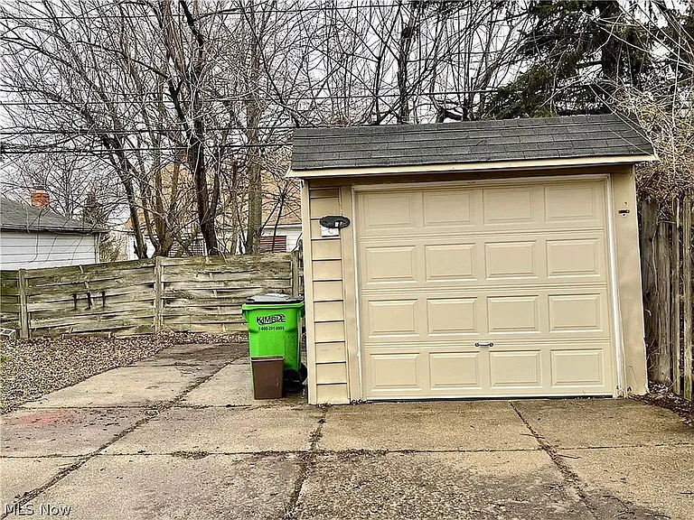 9811 McCracken Blvd — Photo 46