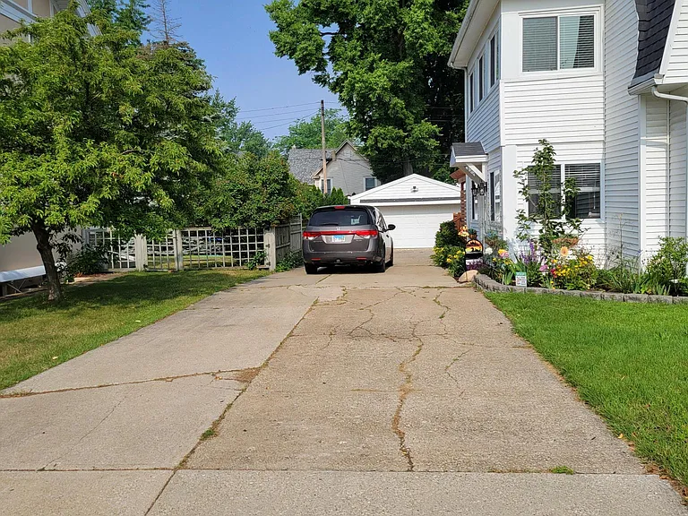 1618 Niles Ave — Photo 36