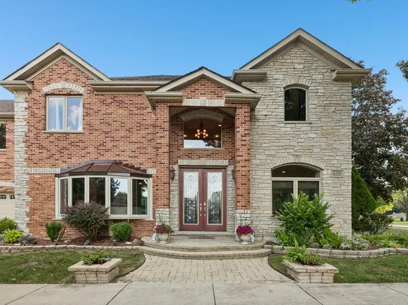 610 W Lonnquist Blvd, Mount Prospect, IL 60056