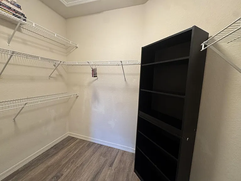 122 SW Peacock Blvd #12-202 — Photo 12