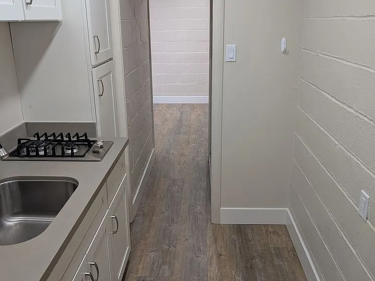 510 9th St #B — Photo 3