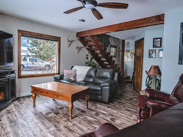 302 N 2nd St, Osburn, ID 83849
