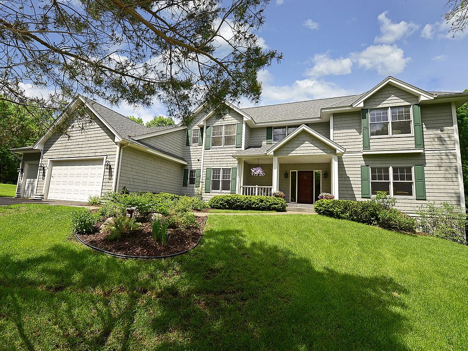 Welcome to 2725 White Oak