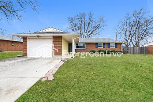 211 Silverstone Dr Photo 1