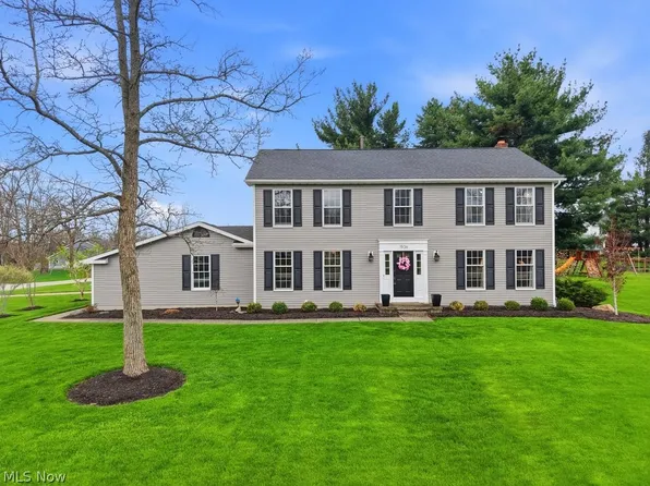 1936 Ashley Dr, Hudson, OH 44236