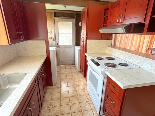 91-521 Aikanaka Rd, Ewa Beach, HI 96706
