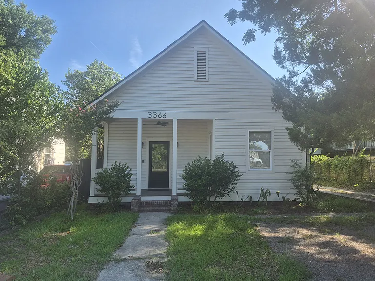 3366 Apache St — Photo 1