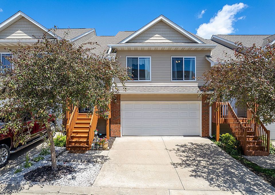1st image of 1896 Goose Lake Cir