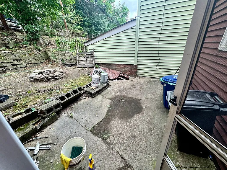 147 Virginia Ave — Photo 41