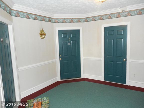 3rd image of 102 Gwen Dr Unit 102F
