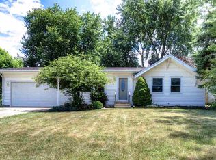 52236 Ironwood Rd, South Bend, IN 46635