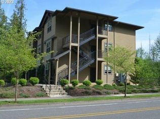 37053 Dubarko Rd, Sandy, OR 97055