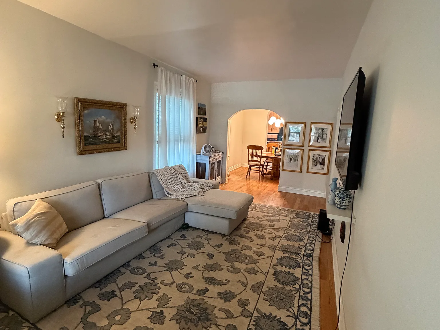 3 bed, 1332 sqft, $3,750 — Photo 3