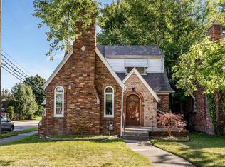5810 Grayton St, Detroit, MI 48224