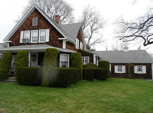 3219 Mendon Rd, Cumberland, RI 02864