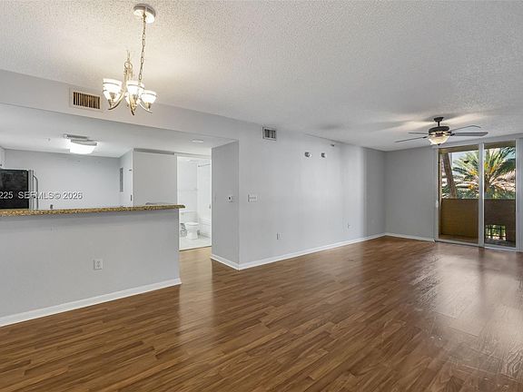 3rd image of 520 SE 5th Ave APT 3305