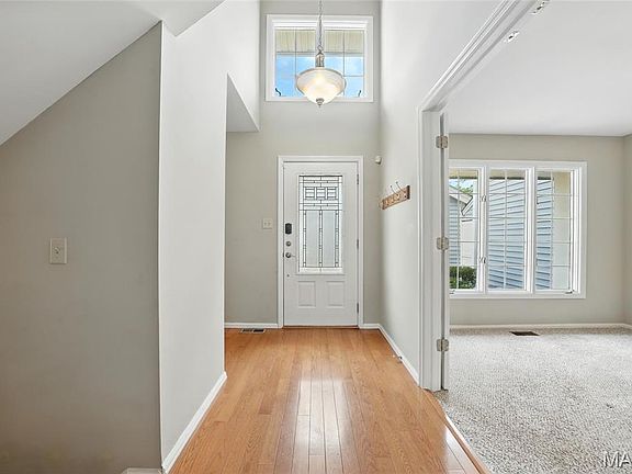 5th image of 15006 Manor Lake Dr