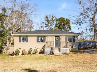 8980 Larry Dr, Semmes, AL 36575