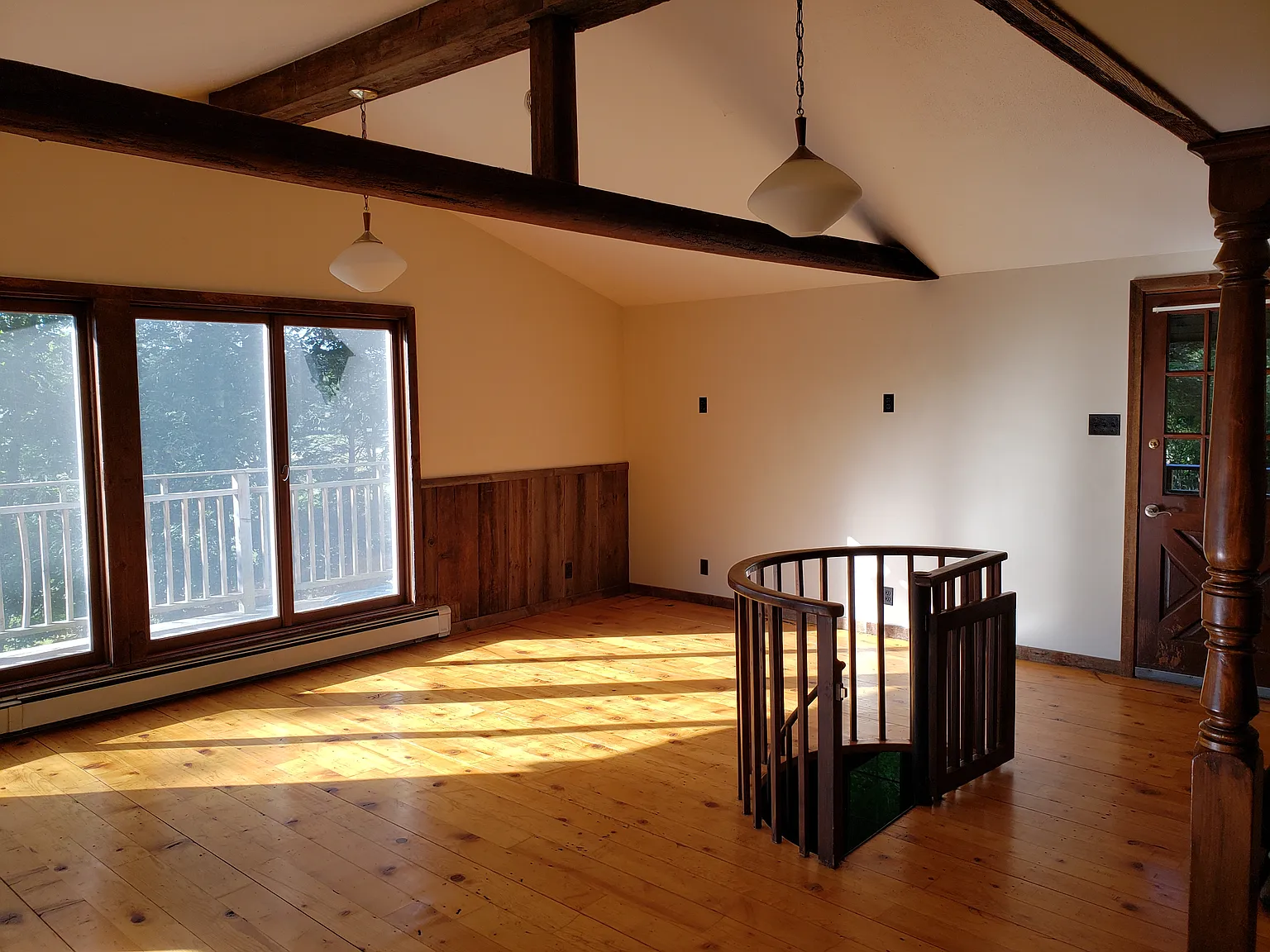 2 bed, 1200 sqft, $1,995 — Photo 2