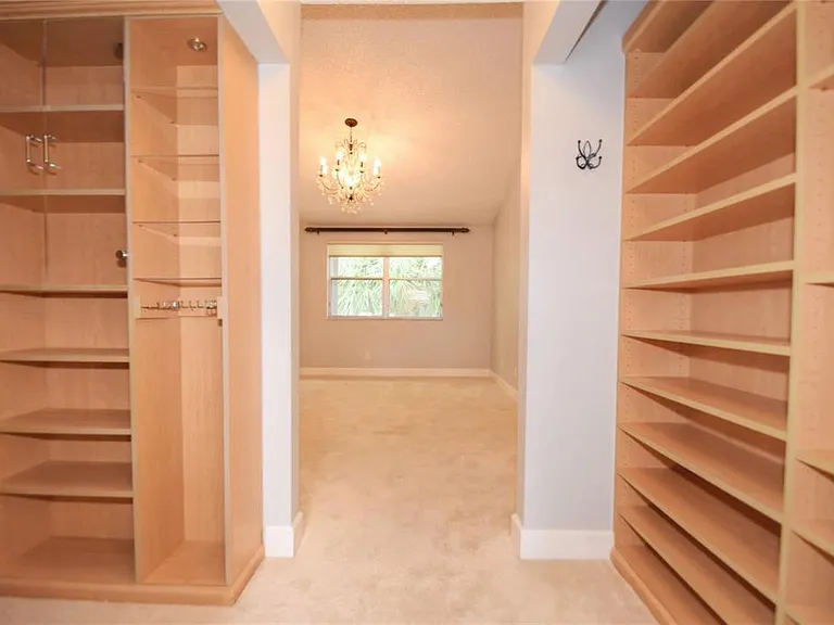 4801 Grapevine Way — Photo 17