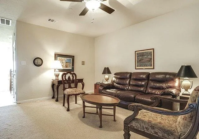 8712 Paradise Dr — Photo 4