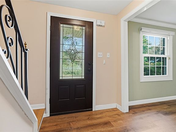 4th image of 2349 Cramden Rd