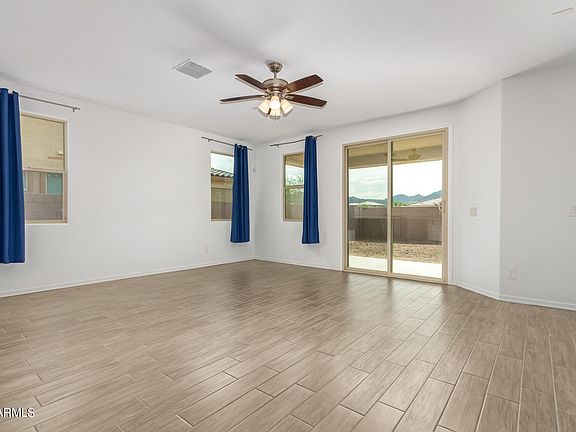 4th image of 5431 W LA GRANGE Drive