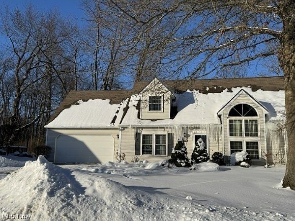 1st image of 2779 Tinkers Ln #10