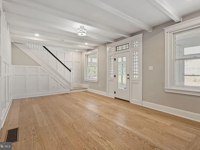 1515 Butler Pike — Photo 7