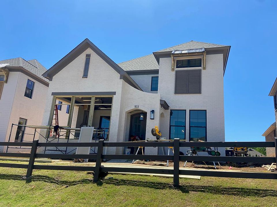 1st image of 105 Farm View Dr #103
