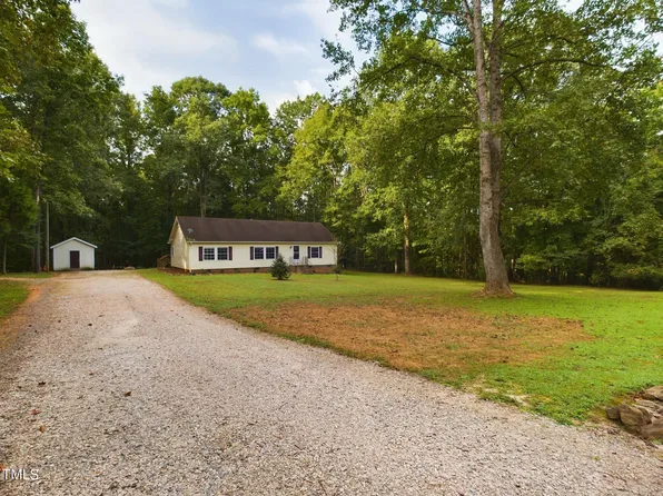 1524 Dogwood Dr, Oxford, NC 27565