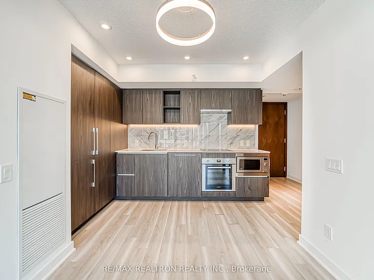 17 Bathurst St #2603 — Photo 17