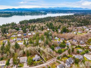 2193 Douglas Dr NE, Bainbridge Island, WA 98110