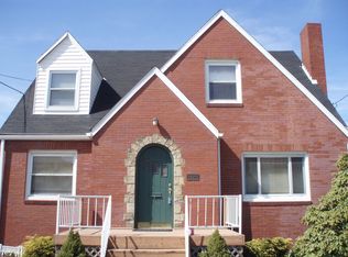 2422 Mill St, Aliquippa, PA 15001