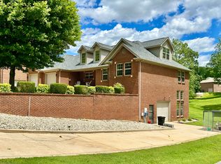 361 Kolsons Landing Dr, Somerset, KY 42503