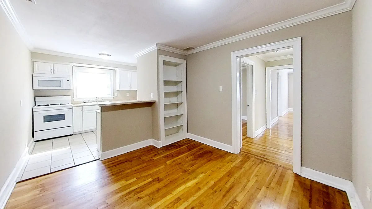 Kitchen & Dining Area - 1310 State St