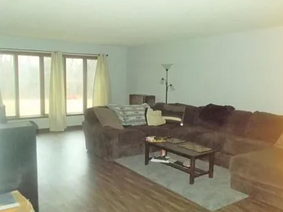 2nd image of 204366 Gottschalk Rd