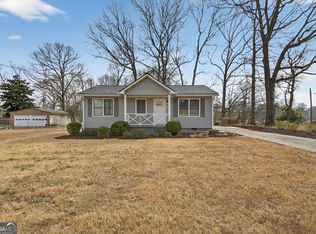 190 Chestnut St NE, Fairburn, GA 30213