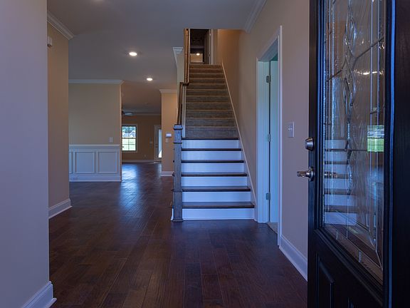 2nd image of 456 Pond Apple Road 38