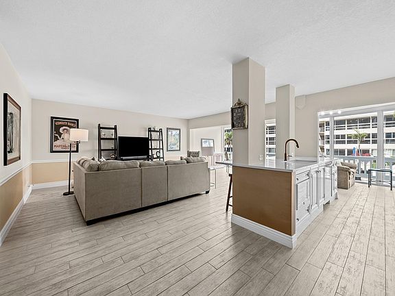 5th image of 3101 NE 47th Court #107
