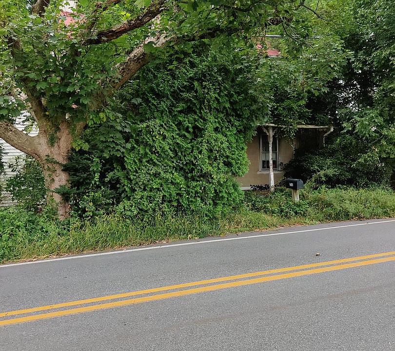 2nd image of 2510 Old Route 100