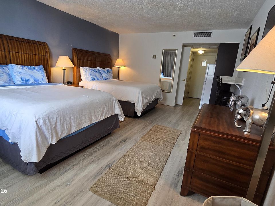 1st image of 19201 Collins Avenue #105