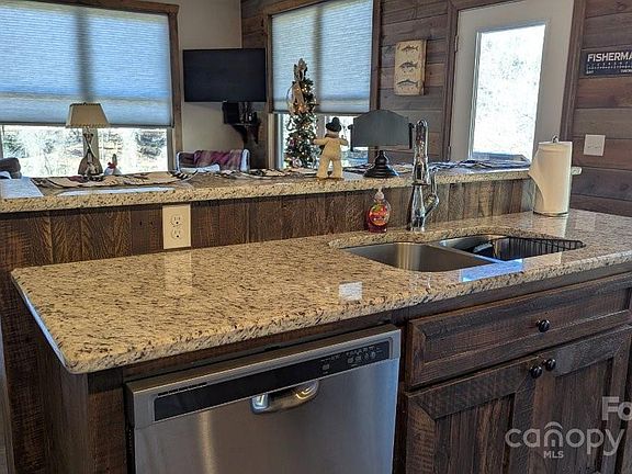 5th image of 19 Santa Rosa Dr #6