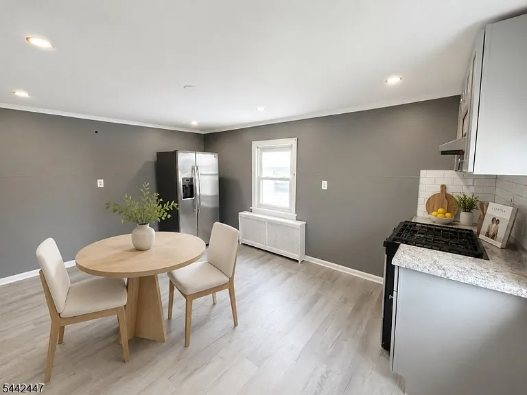 310 Concord Ave #2 — Photo 4