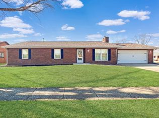 1033 Cambridge Dr, Rantoul, IL 61866