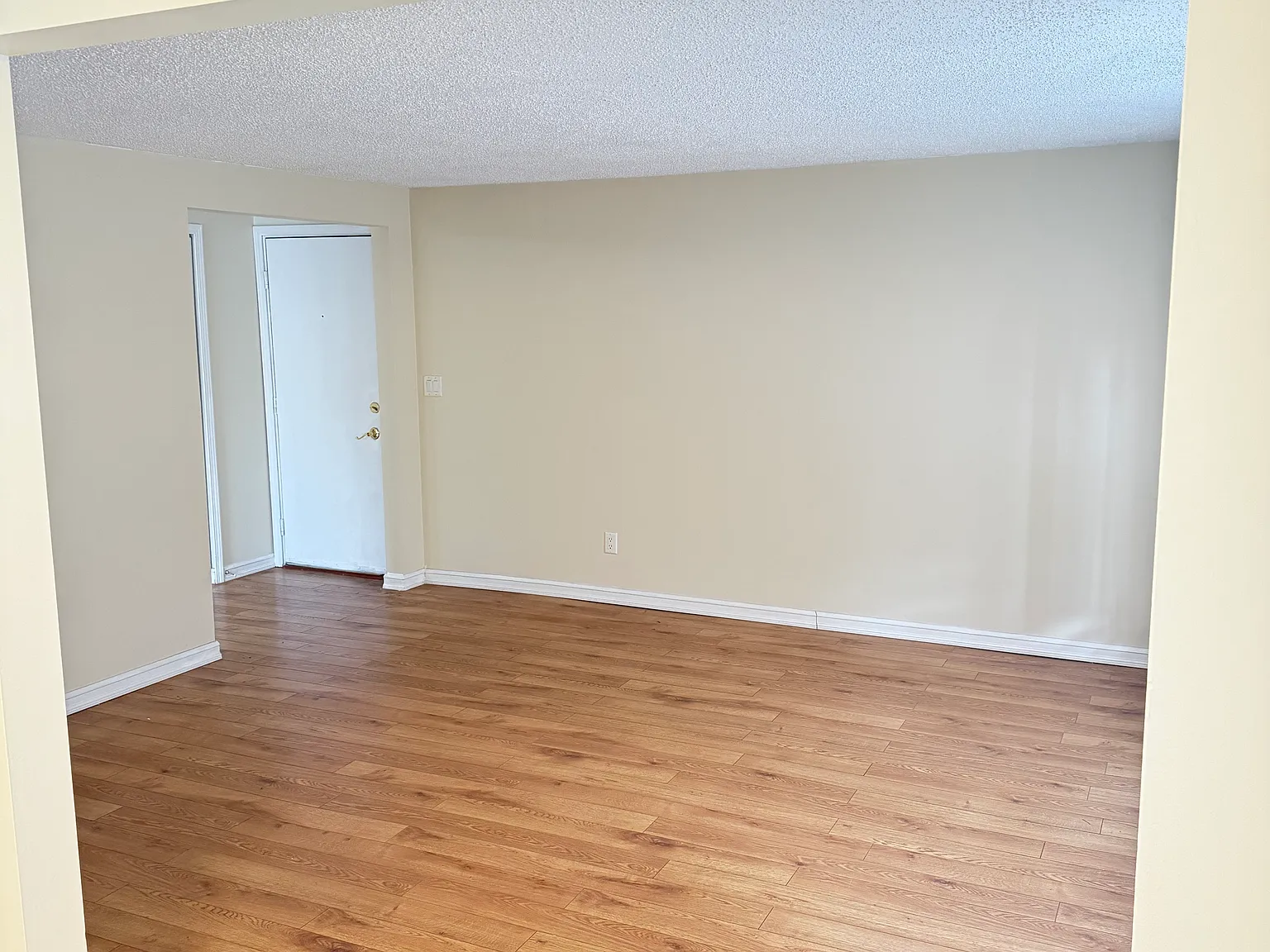 39 Lemon Tree Ct — Photo 2